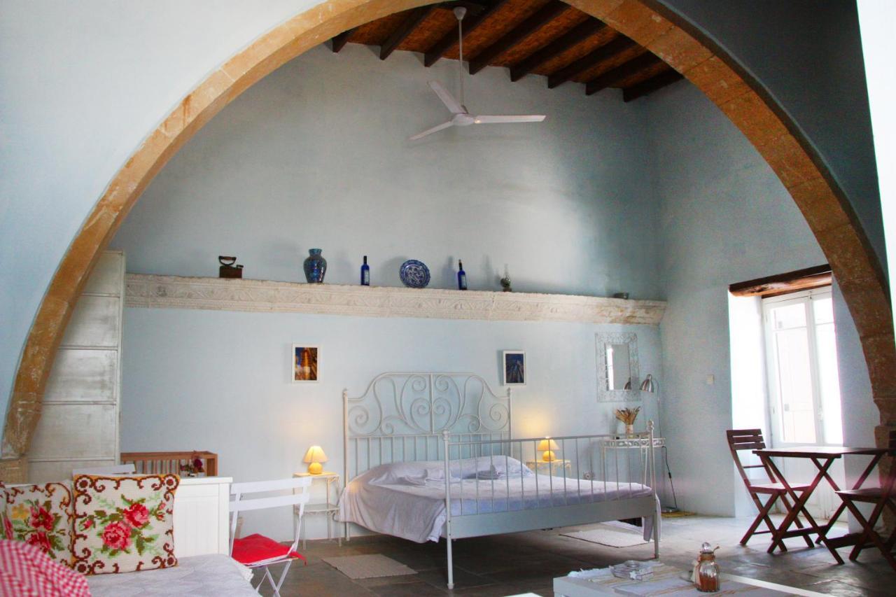 Aperanti Agrotourism Bed & Breakfast Pera Orinis ภายนอก รูปภาพ